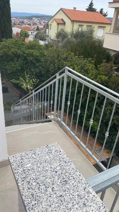 Guest House Tonica Krk Town Exterior foto
